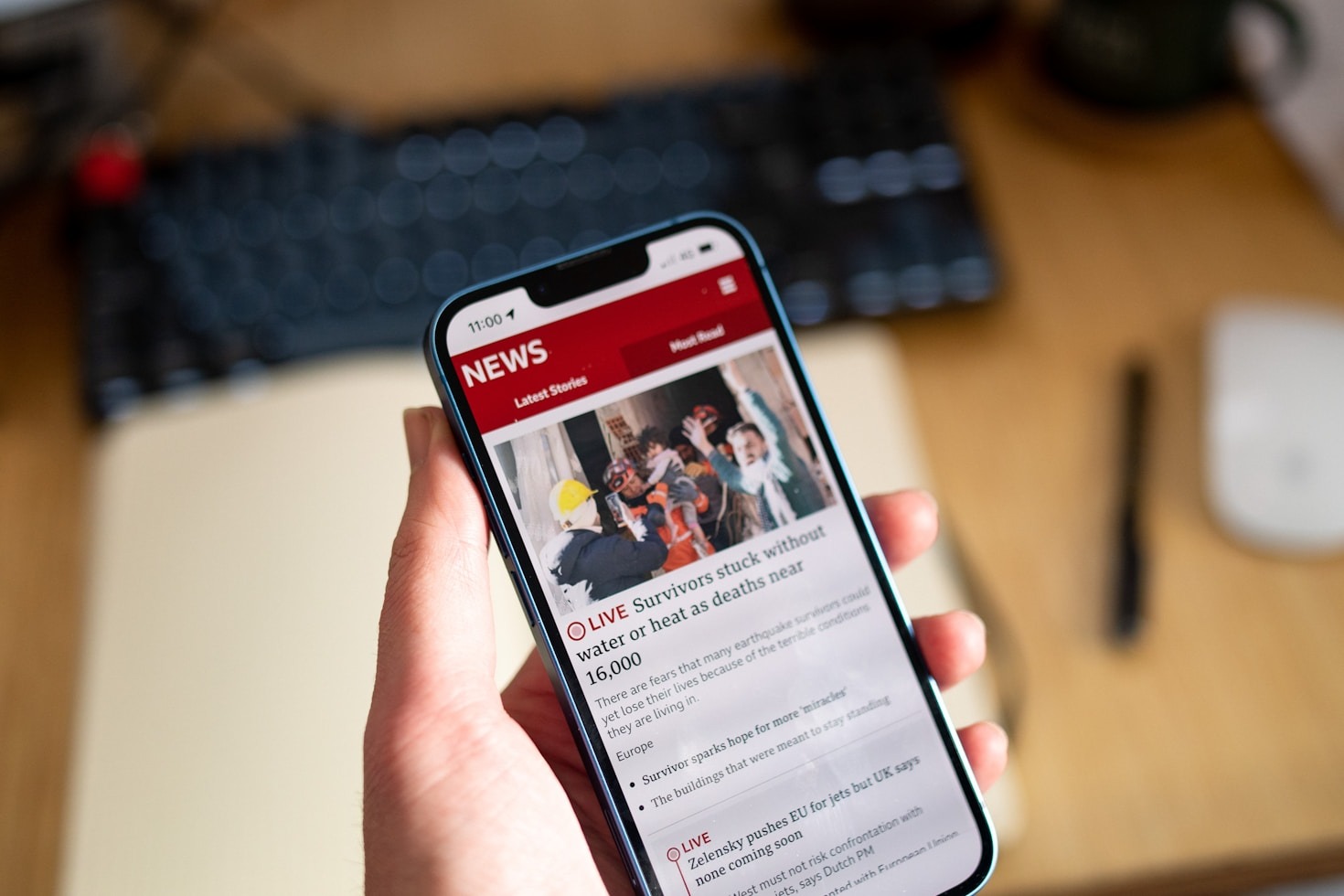 Keeping Up with Dynamic News Homepages